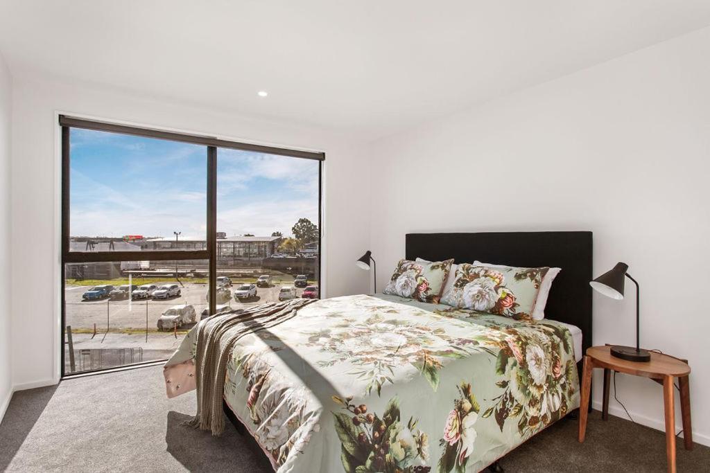 Stylish Brand New Sunny 3Bdrm 3Bth Garage Sleeps 6 Apartment Christchurch Luaran gambar