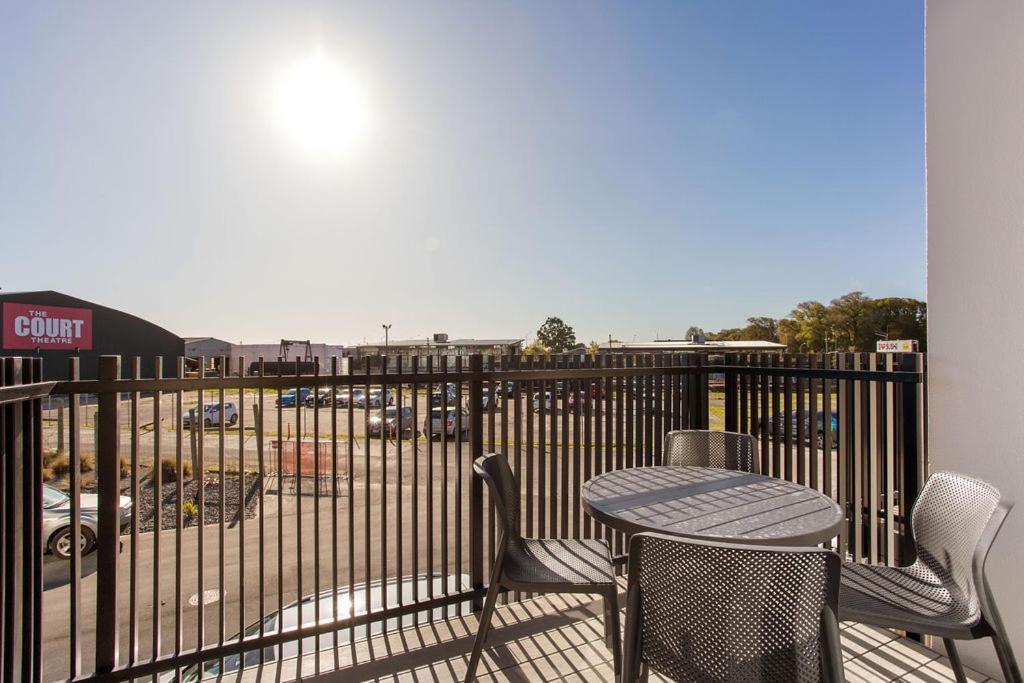Stylish Brand New Sunny 3Bdrm 3Bth Garage Sleeps 6 Apartment Christchurch Luaran gambar