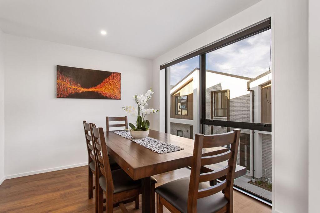 Stylish Brand New Sunny 3Bdrm 3Bth Garage Sleeps 6 Apartment Christchurch Luaran gambar
