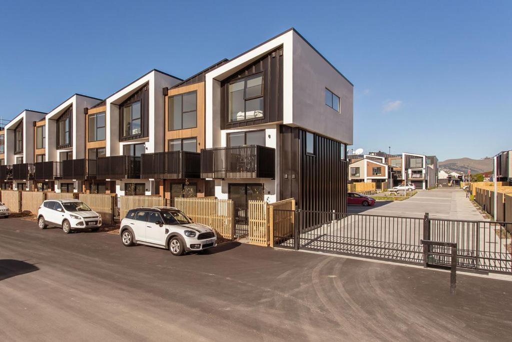 Stylish Brand New Sunny 3Bdrm 3Bth Garage Sleeps 6 Apartment Christchurch Luaran gambar